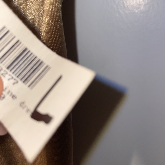 Entry (NWT) champagne gold dress for women. Size L. - Picture 6 of 6